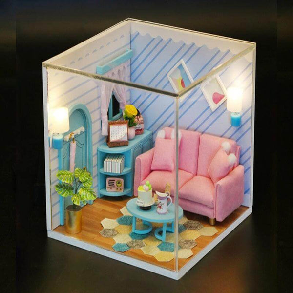 Mini dollhouse