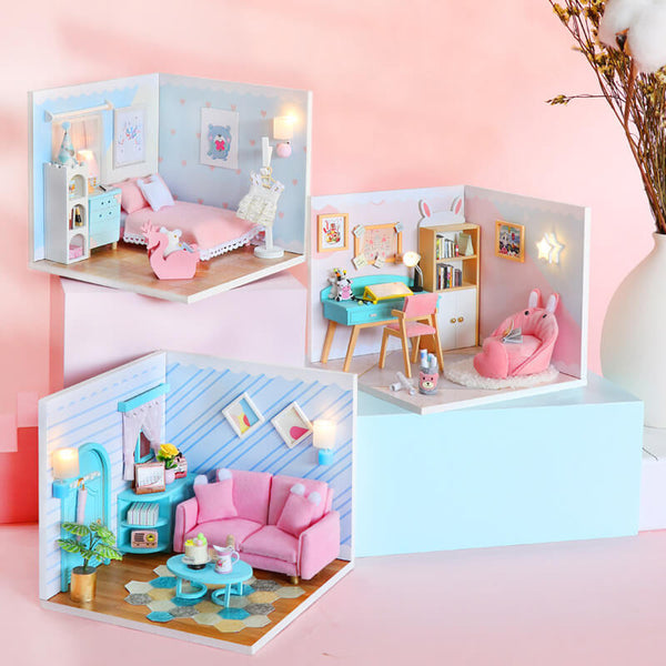 Mini dollhouse